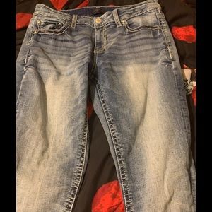 Buckle jeans